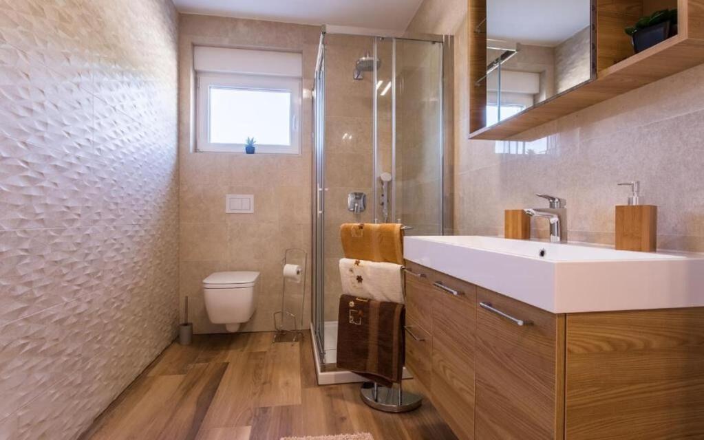 Apartments Marina Malinska Dış mekan fotoğraf